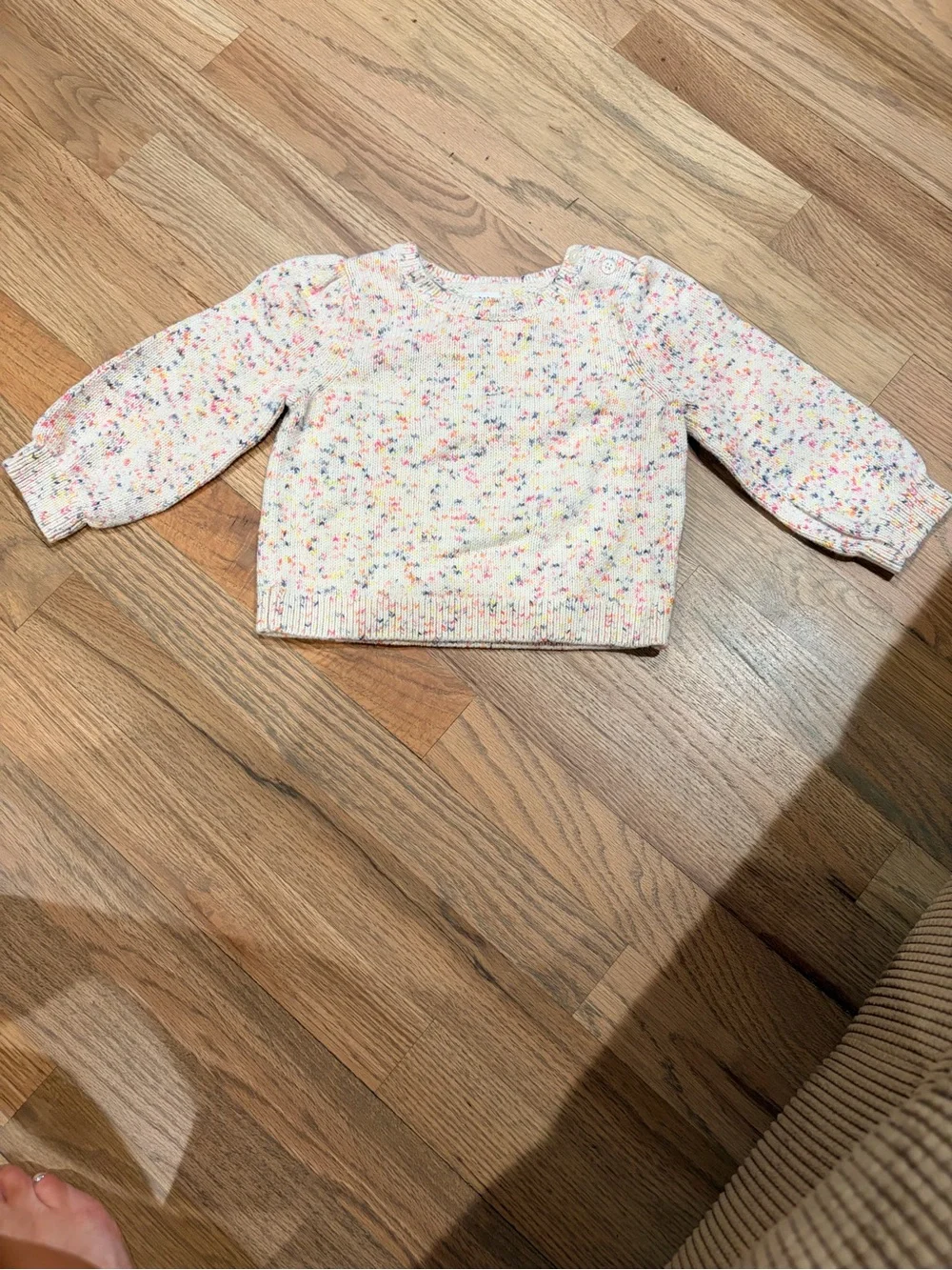 Gap toddler girl warm speckled sweater with slight puff shoulder